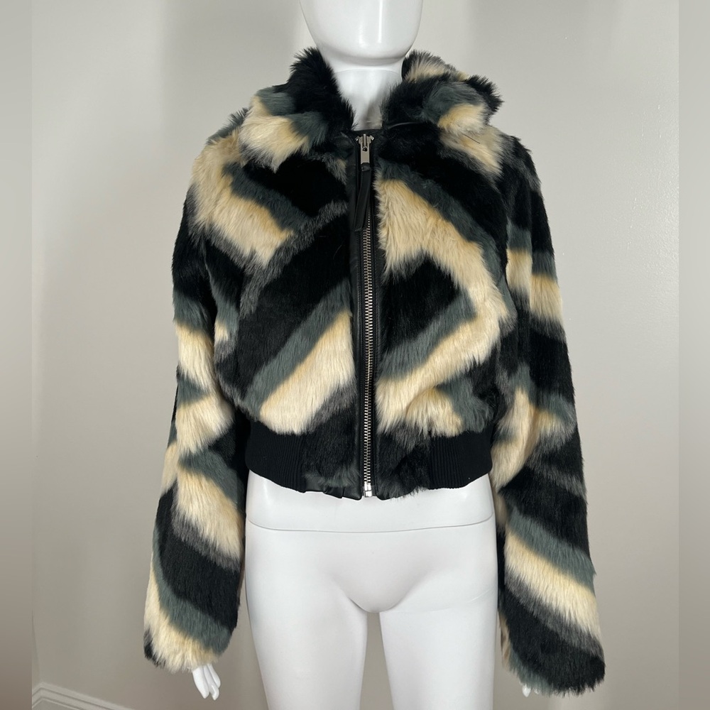 JACQUARD JACKET LIMITED EDITION